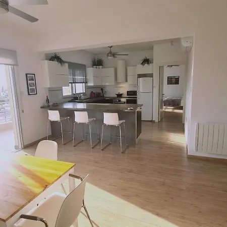 公寓 Stay Mystique Apartment *